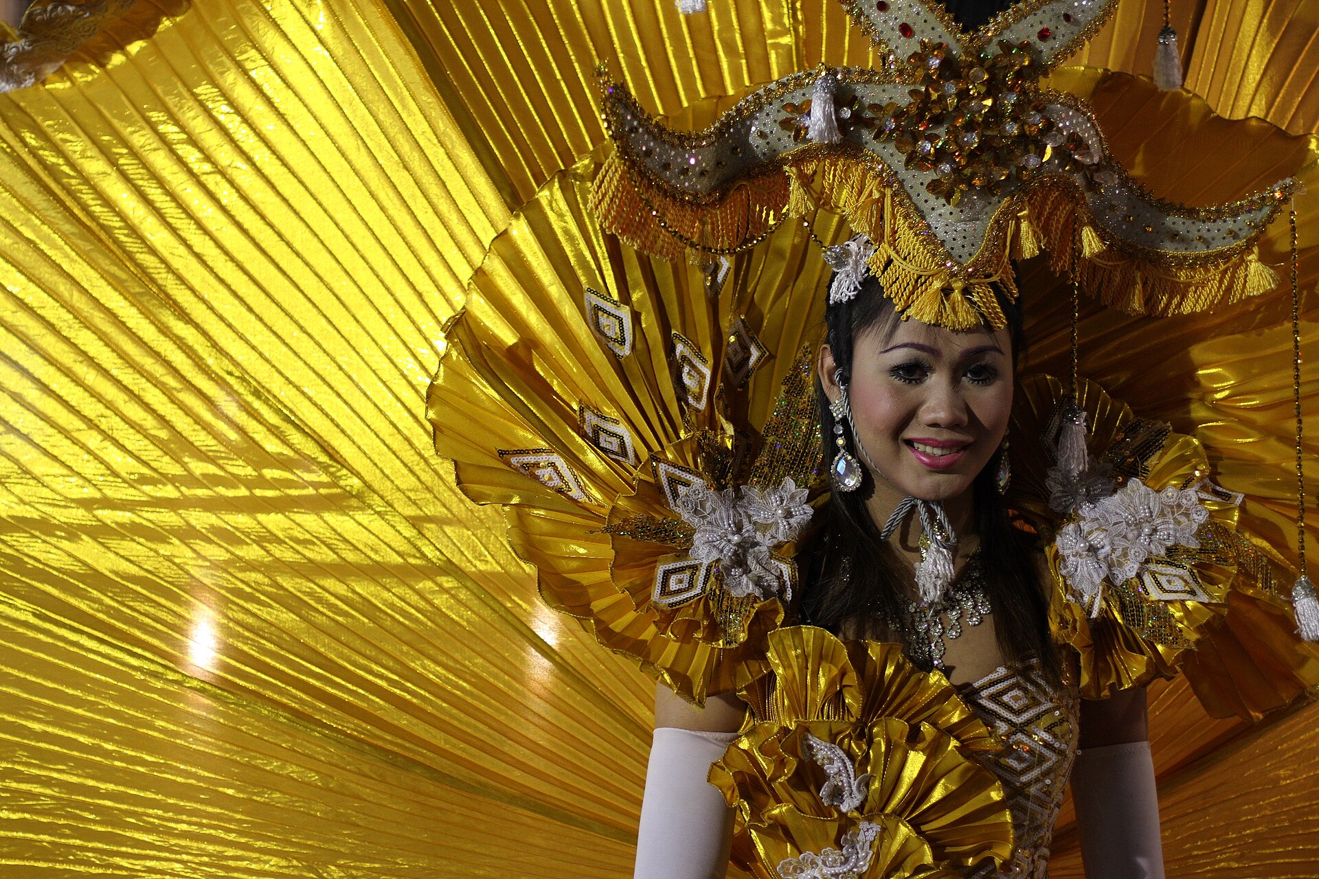 Night Bazaar Walk in Chiang Rai