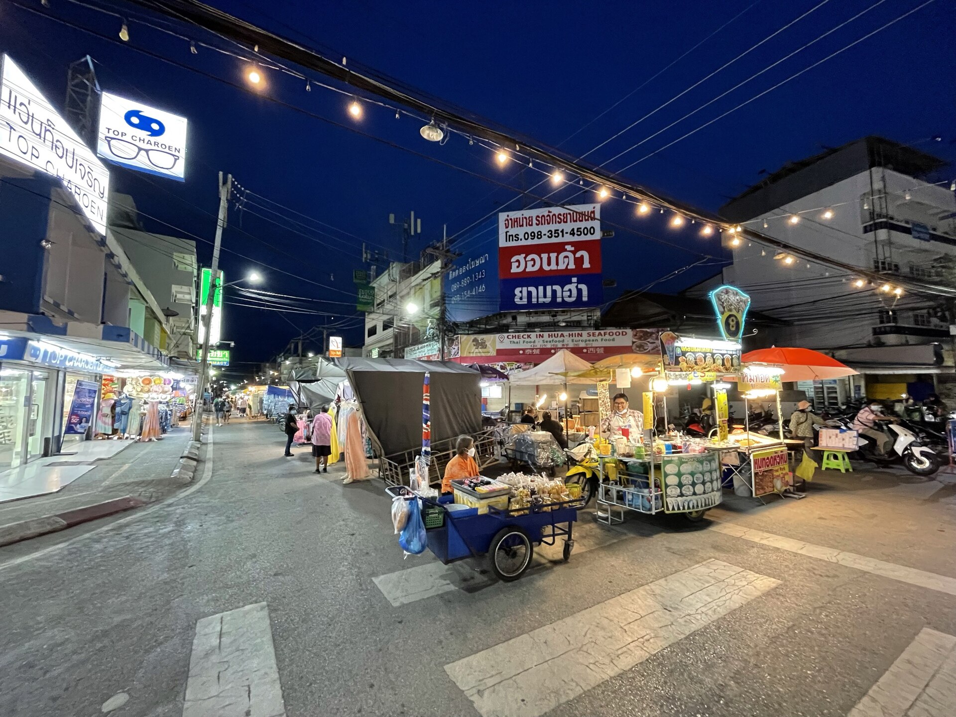 Soi 72 Night Market in Hua Hin