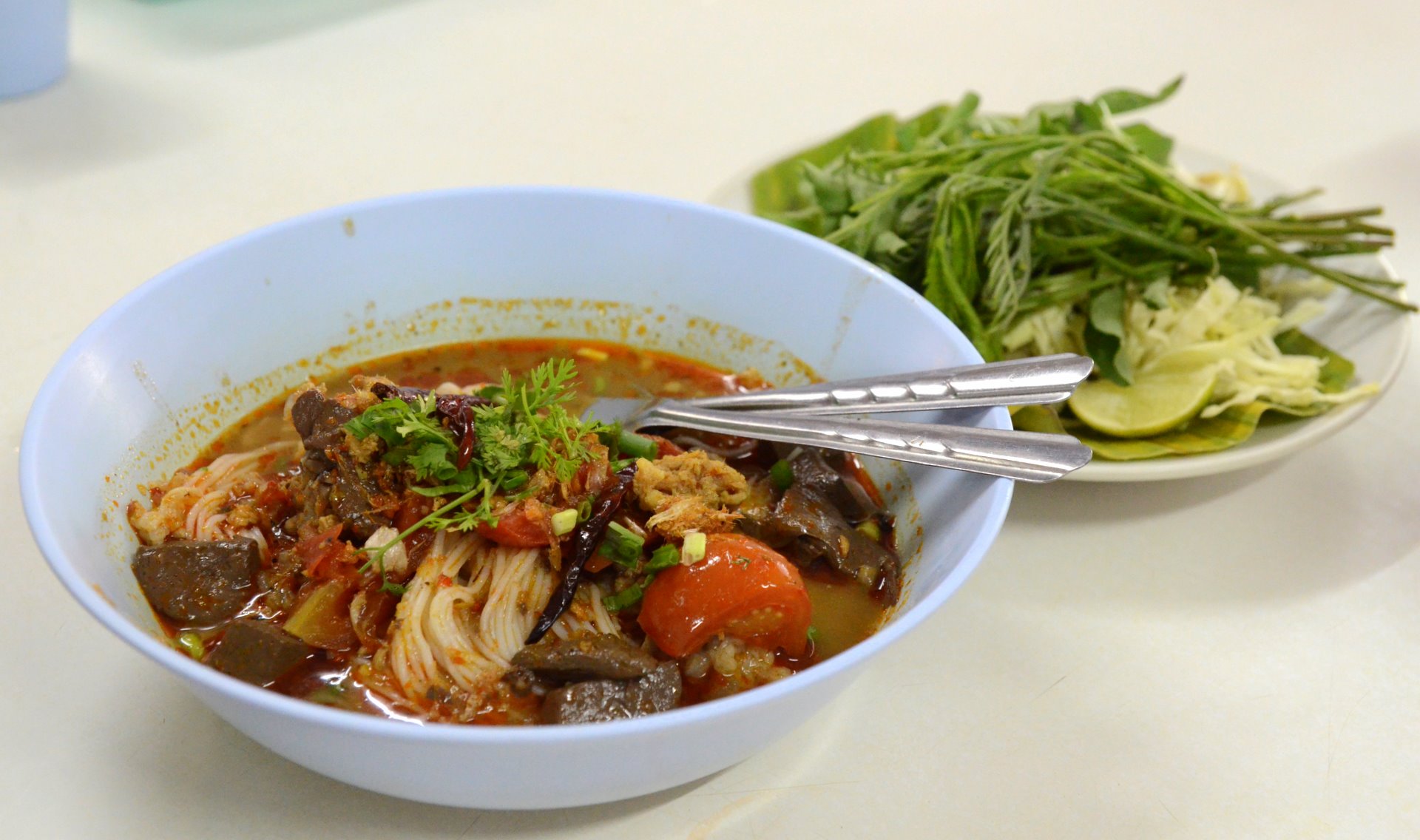 Kanom Jeen Nam Ngiao, ขนมจีนน้ำเงี้ยว